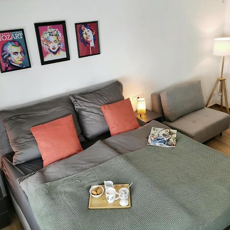 Neues City Center Piano Appartement Mit Netflix Κλάγκενφουρτ Εξωτερικό φωτογραφία