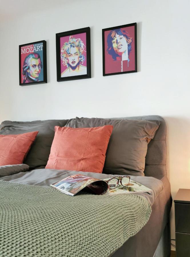 Neues City Center Piano Appartement Mit Netflix Κλάγκενφουρτ Εξωτερικό φωτογραφία