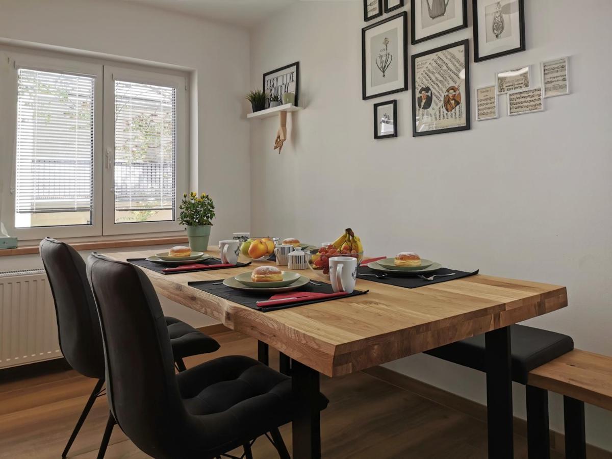 Neues City Center Piano Appartement Mit Netflix Κλάγκενφουρτ Εξωτερικό φωτογραφία