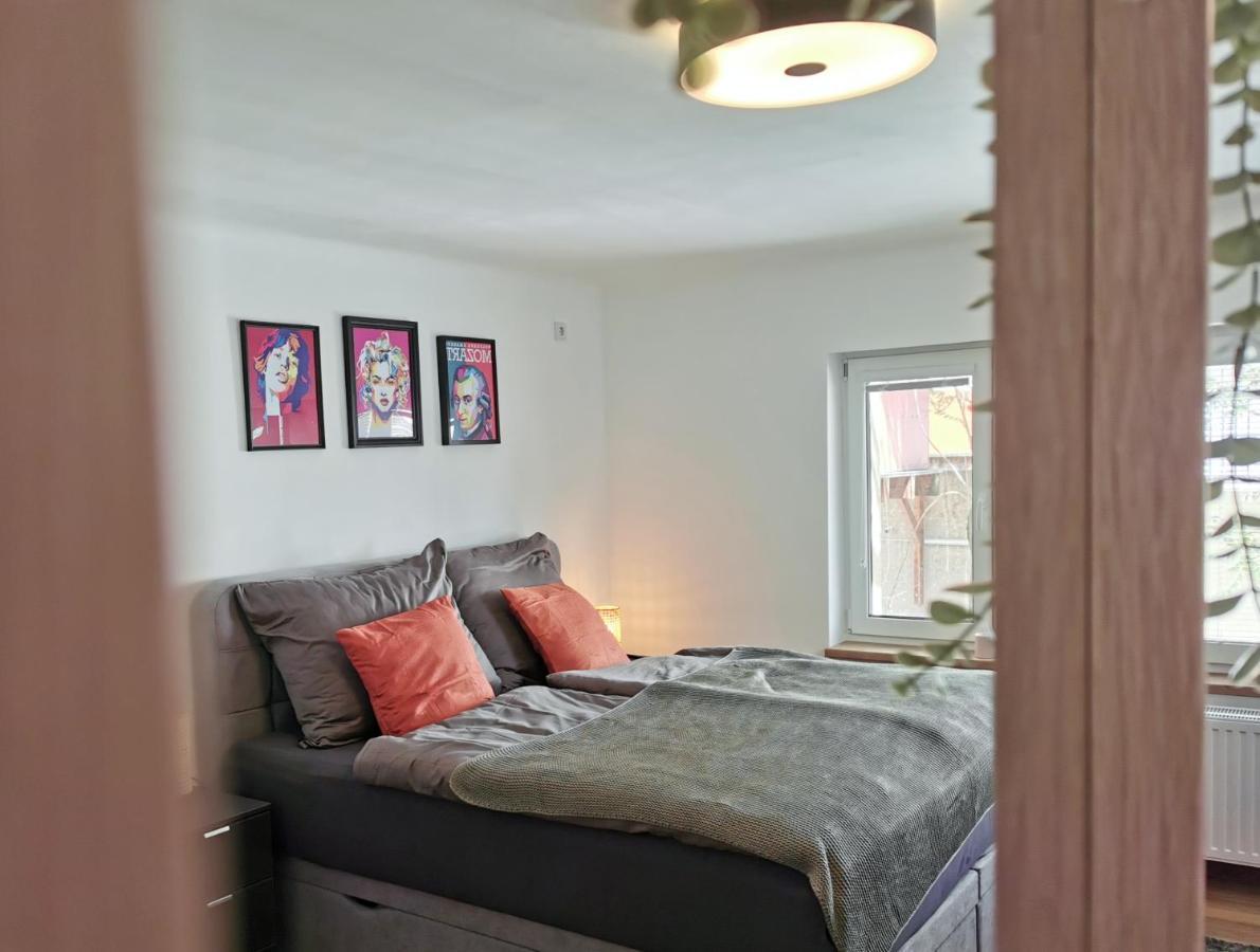 Neues City Center Piano Appartement Mit Netflix Κλάγκενφουρτ Εξωτερικό φωτογραφία