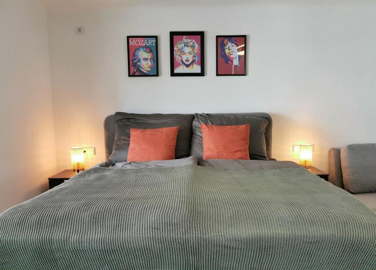 Neues City Center Piano Appartement Mit Netflix Κλάγκενφουρτ Εξωτερικό φωτογραφία